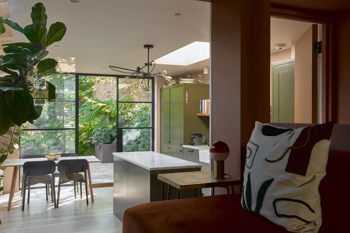 A Beautiful Victorian Townhouse Reimagined for Modern Living 9 open-plan-split-level-living-space-victorian-home