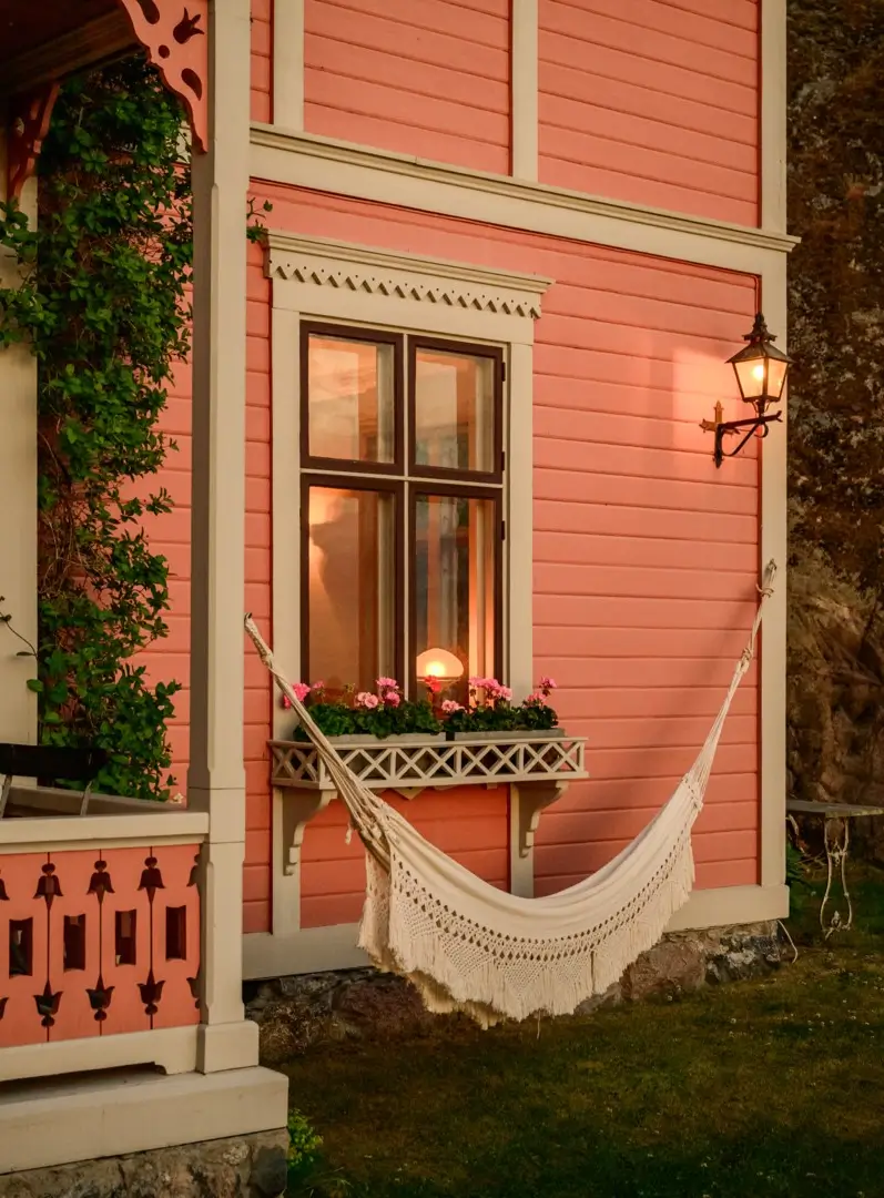A Beautiful Pink Villa Overlooking the Stockholm Archipelago 3 pink-swedish-villa-nordroom18