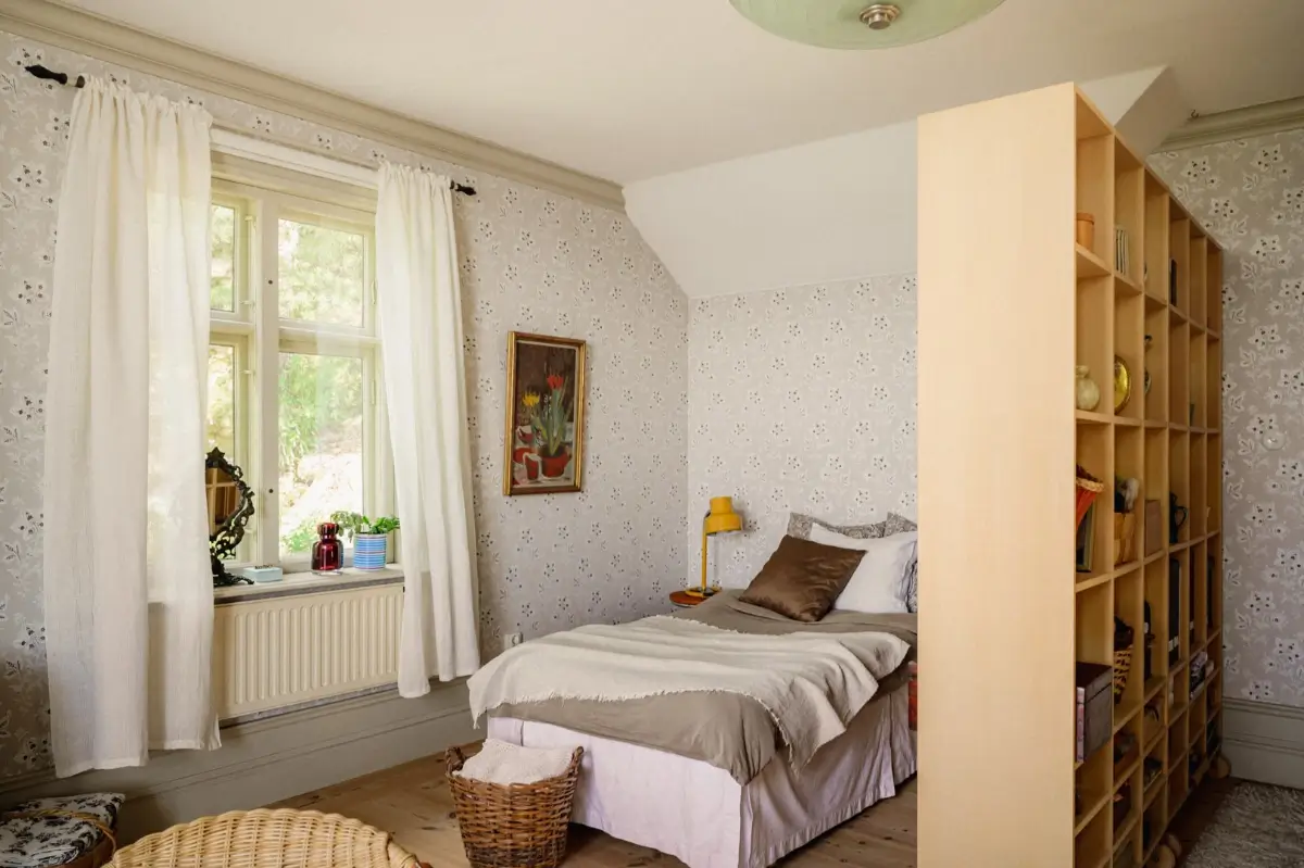 A Beautiful Pink Villa Overlooking the Stockholm Archipelago 27 pink-swedish-villa-nordroom30