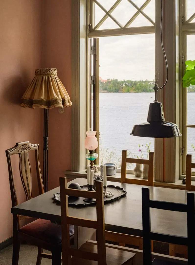 A Beautiful Pink Villa Overlooking the Stockholm Archipelago 44 pink-swedish-villa-nordroom9