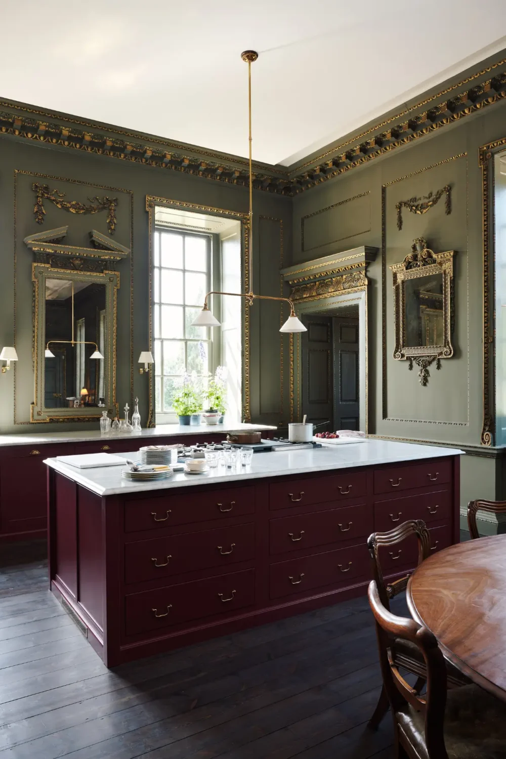 A Look Inside Raynham Hall’s New deVOL Kitchen Where Heritage Meets Modern Living 3 red-classic-english-devol-kitchen-stately-home-nordroom12