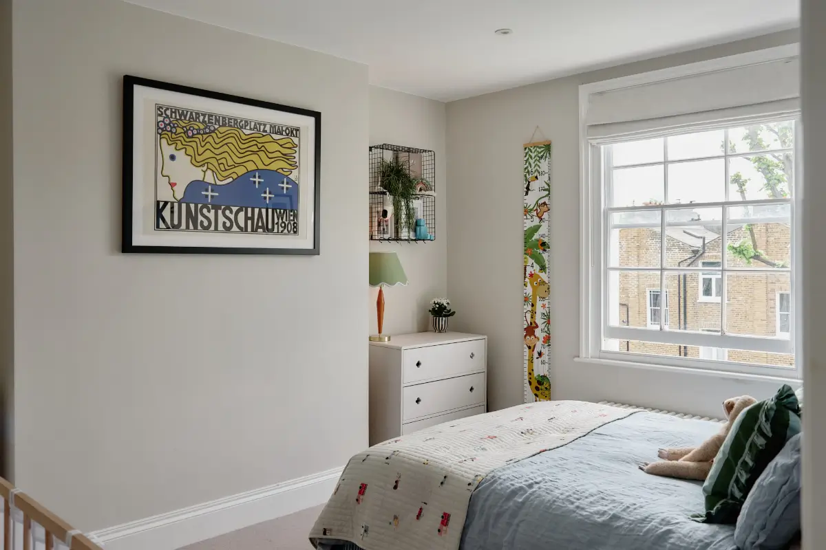 Navy-Blue Accents in a Stylish London Duplex Apartment 23 blue-tones-london-apartment-nordroom5
