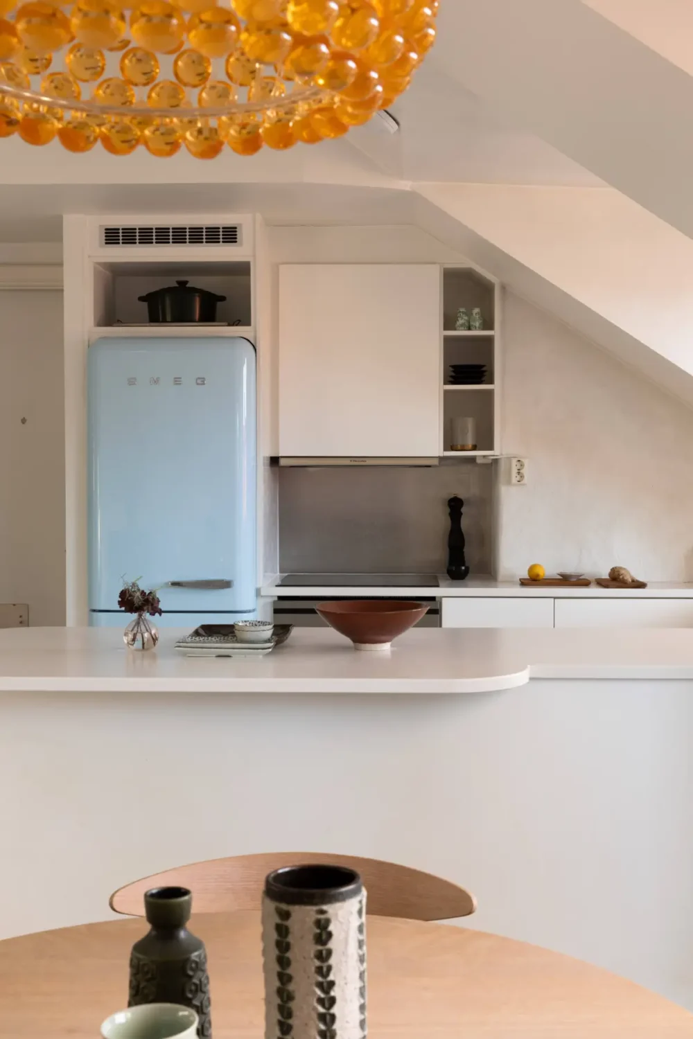 A Bright and Open-Plan Attic Apartment with Exposed Beams 13 bright-attic-apartment-stockholm-nordroom7