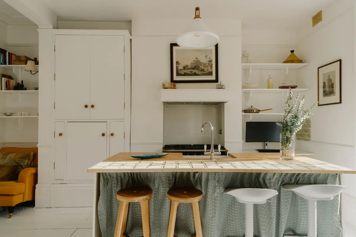 A Bright One-Bedroom Victorian Apartment in De Beauvoir 8 bright-interiors-one-bedroom-apartment-de-beauvoir-london-nordroom14