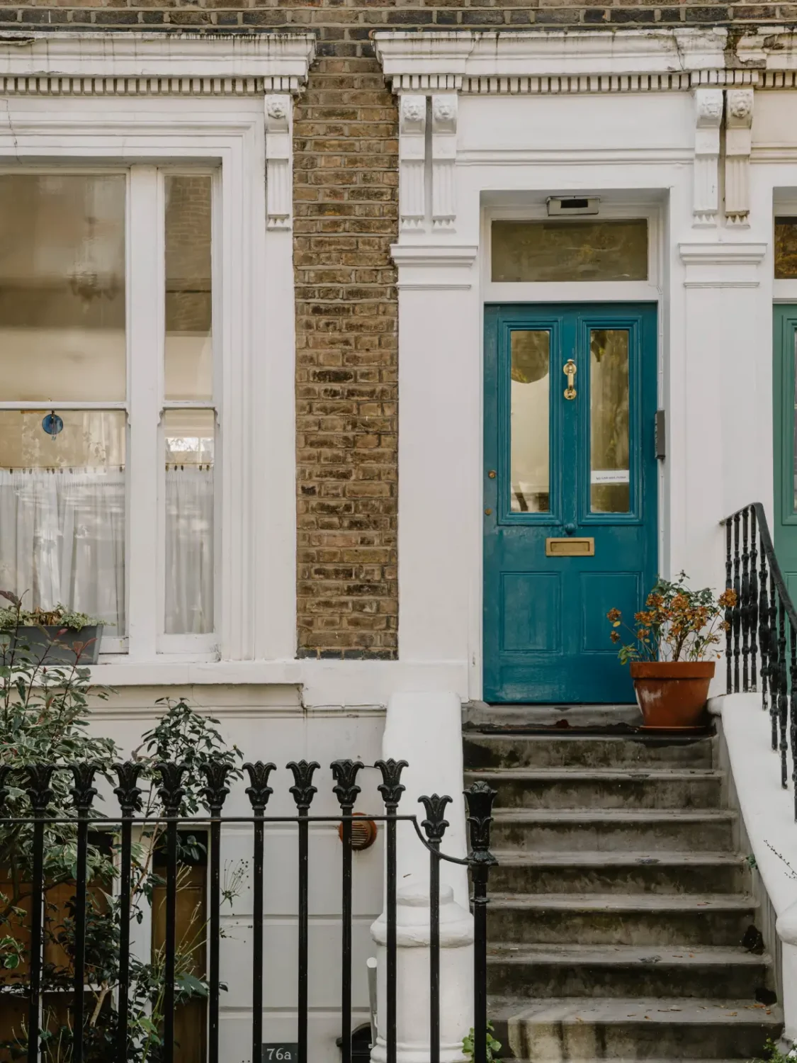A Bright One-Bedroom Victorian Apartment in De Beauvoir 17 bright-interiors-one-bedroom-apartment-de-beauvoir-london-nordroom7