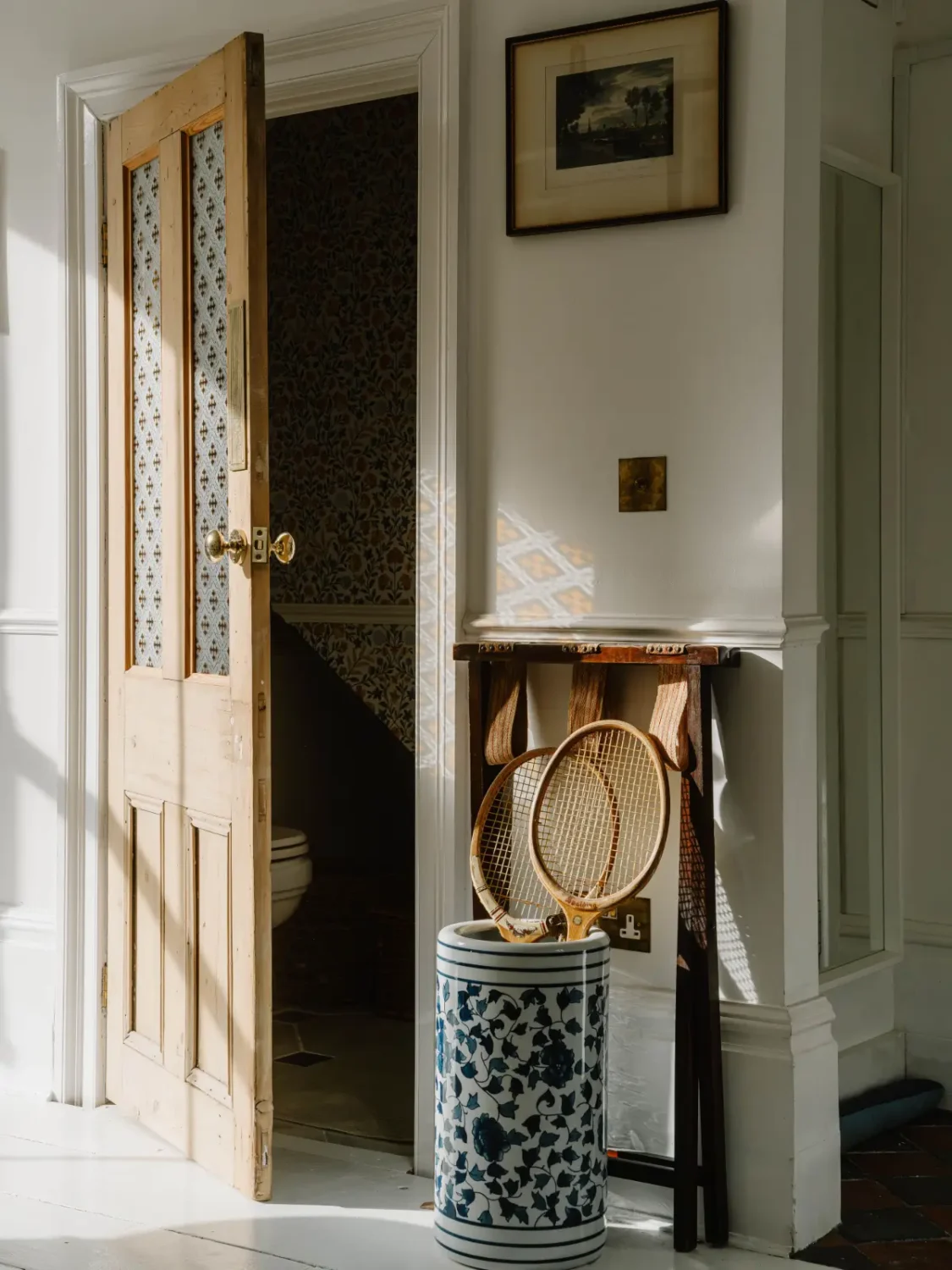 A Bright One-Bedroom Victorian Apartment in De Beauvoir 12 bright-interiors-one-bedroom-apartment-de-beauvoir-london-nordroom8