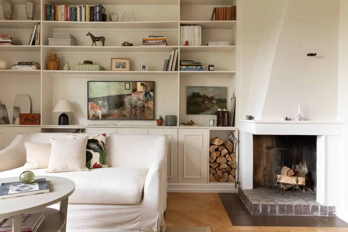 bright-light-colored-1930s-apartment-stockholm-nordroom