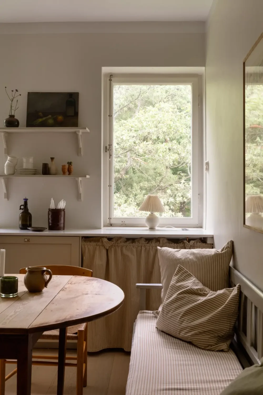 Light Colors and Large Corner Windows in a Stockholm Apartment 26 bright-light-colored-1930s-apartment-stockholm-nordroom