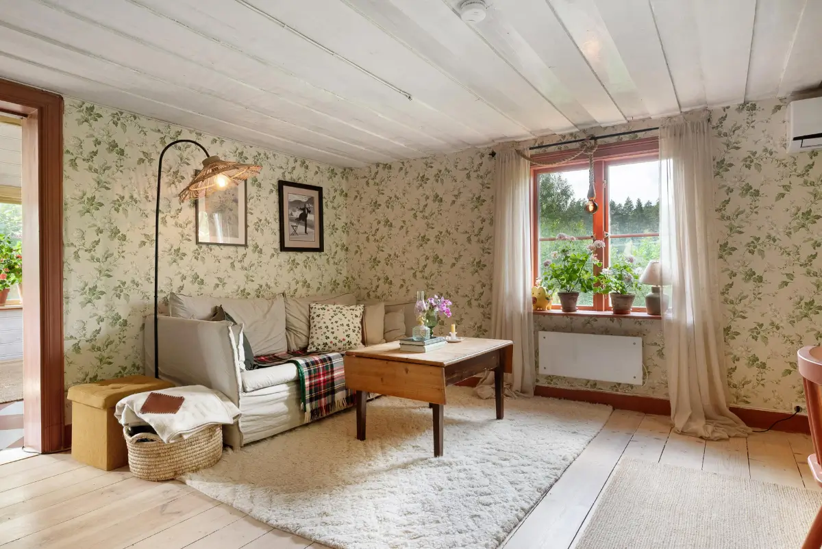 A Charming Swedish Cottage Decorated with Bold Colors and a Lush Garden 8 charming-country-holiday-cottage-sweden-nordroom34