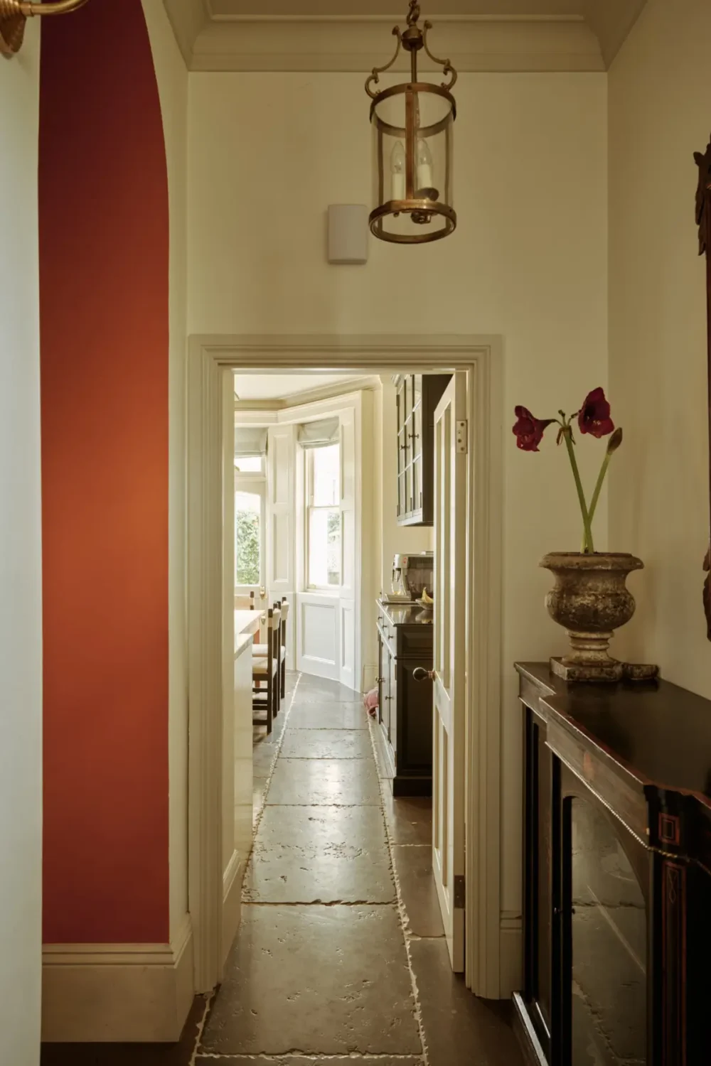 Color, Pattern, and Period Features in a Georgian Villa Apartment 18 color-texture-period-features-georgian-villa-london-nordroom19