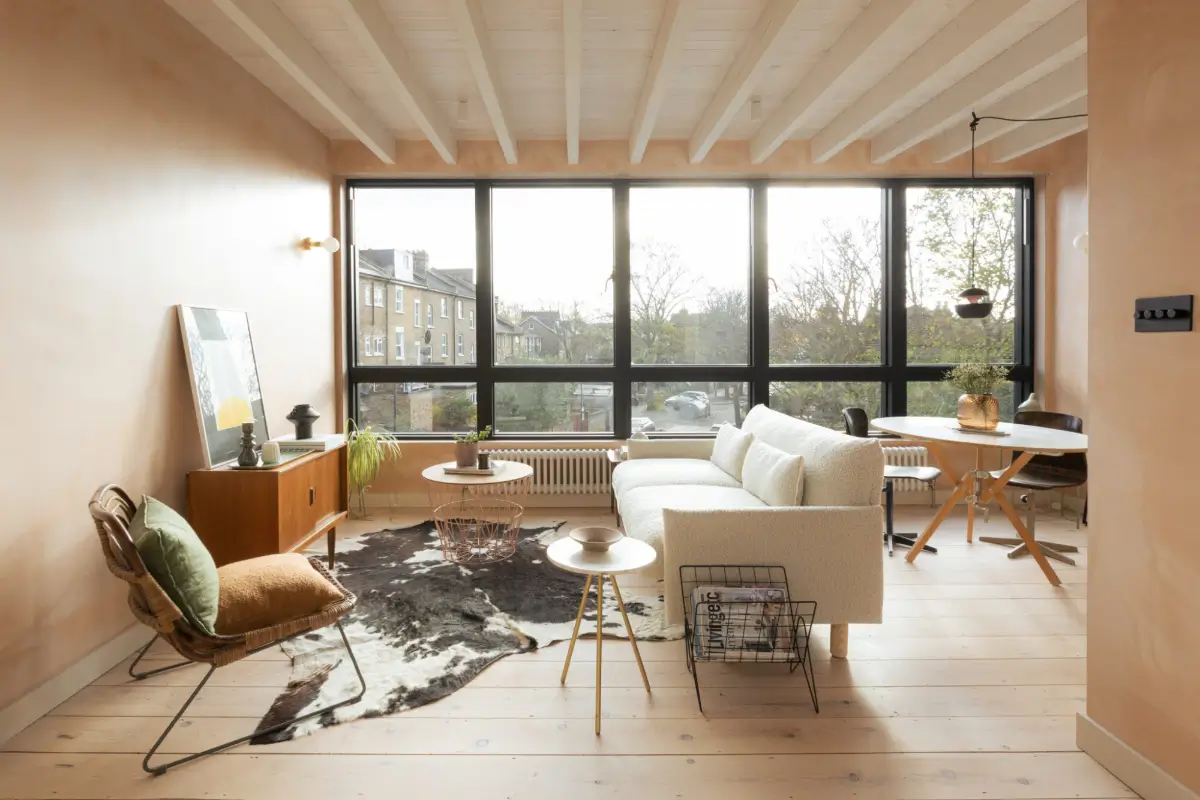 A Bright London Duplex Apartment in a Converted Victorian House 1 modern-duplex-apartment-plaster-walls-london-nordroom