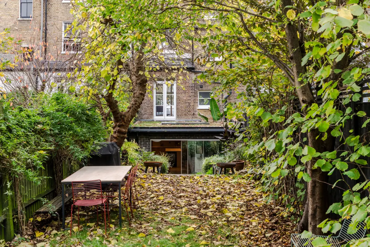 A Five-Storey Victorian Victorian Townhouse Blends Old with New 33 restored-extended-victorian-townhouse-london-nordroom16