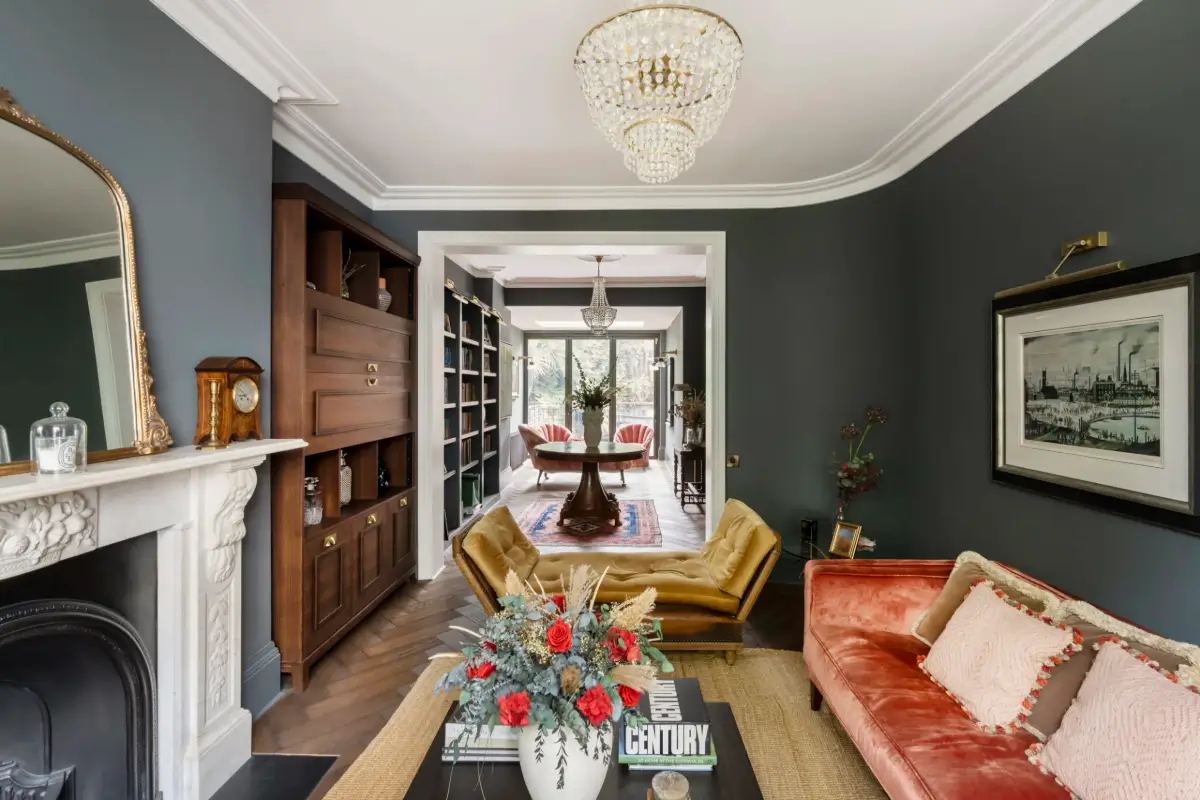 Contrasting Colors in an Elegant Notting Hill Townhouse 1 stylish-notting-hill-townhouse