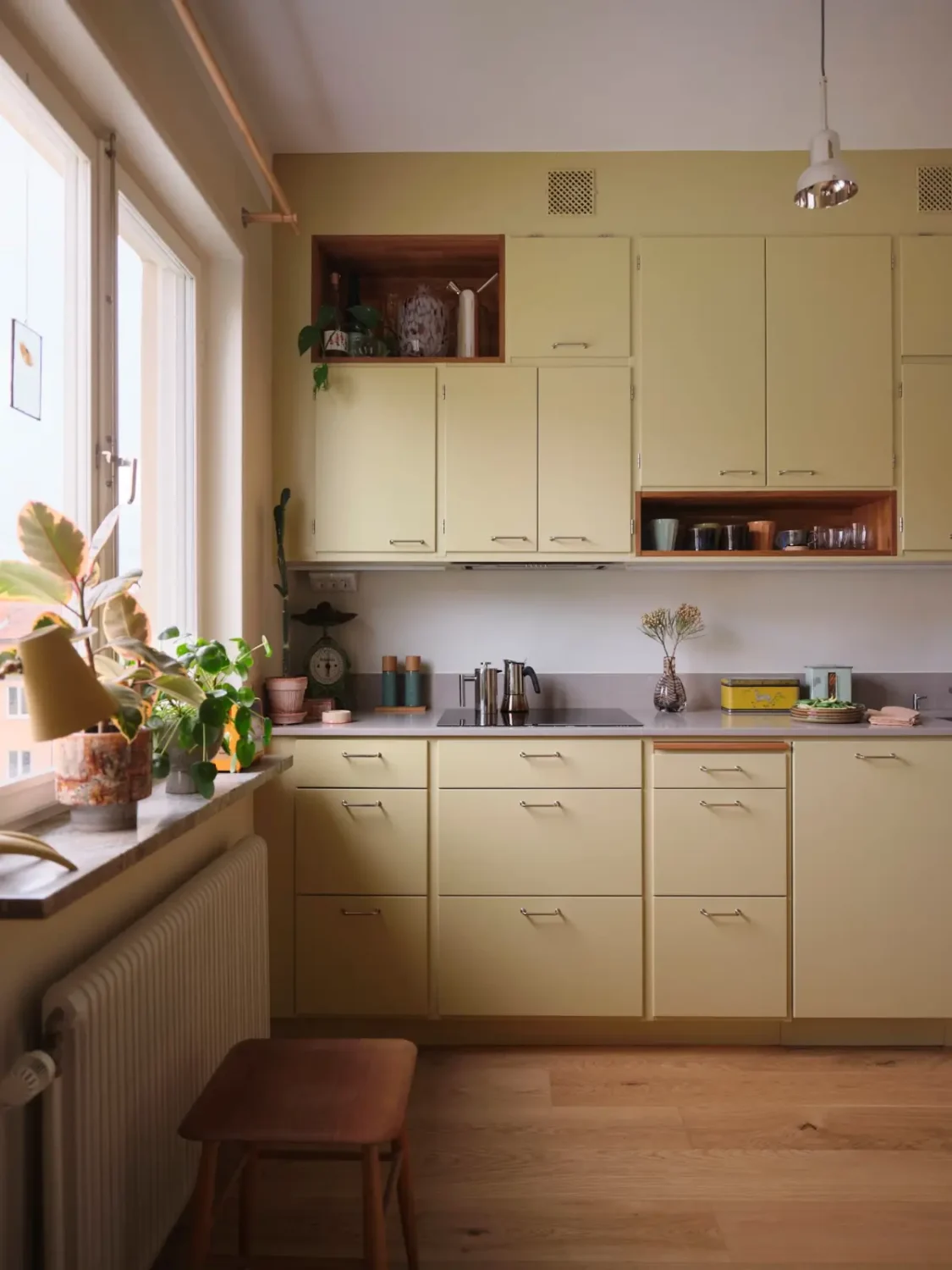 A Light Yellow Kitchen and Period Features in a 1940s Apartment 10 swedish-1940s-apartment-yellow-kitchen-nordroom21