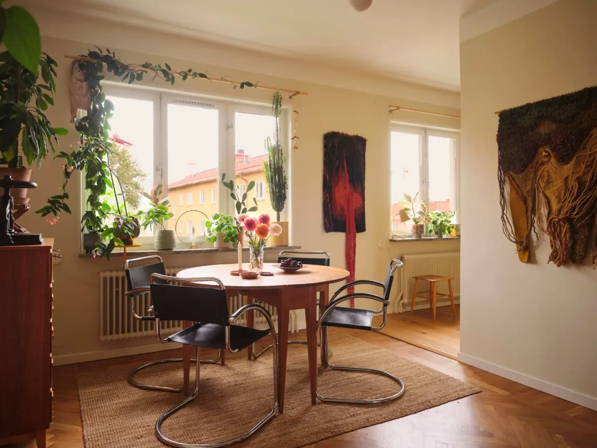A Light Yellow Kitchen and Period Features in a 1940s Apartment 9 swedish-1940s-apartment-yellow-kitchen-nordroom22