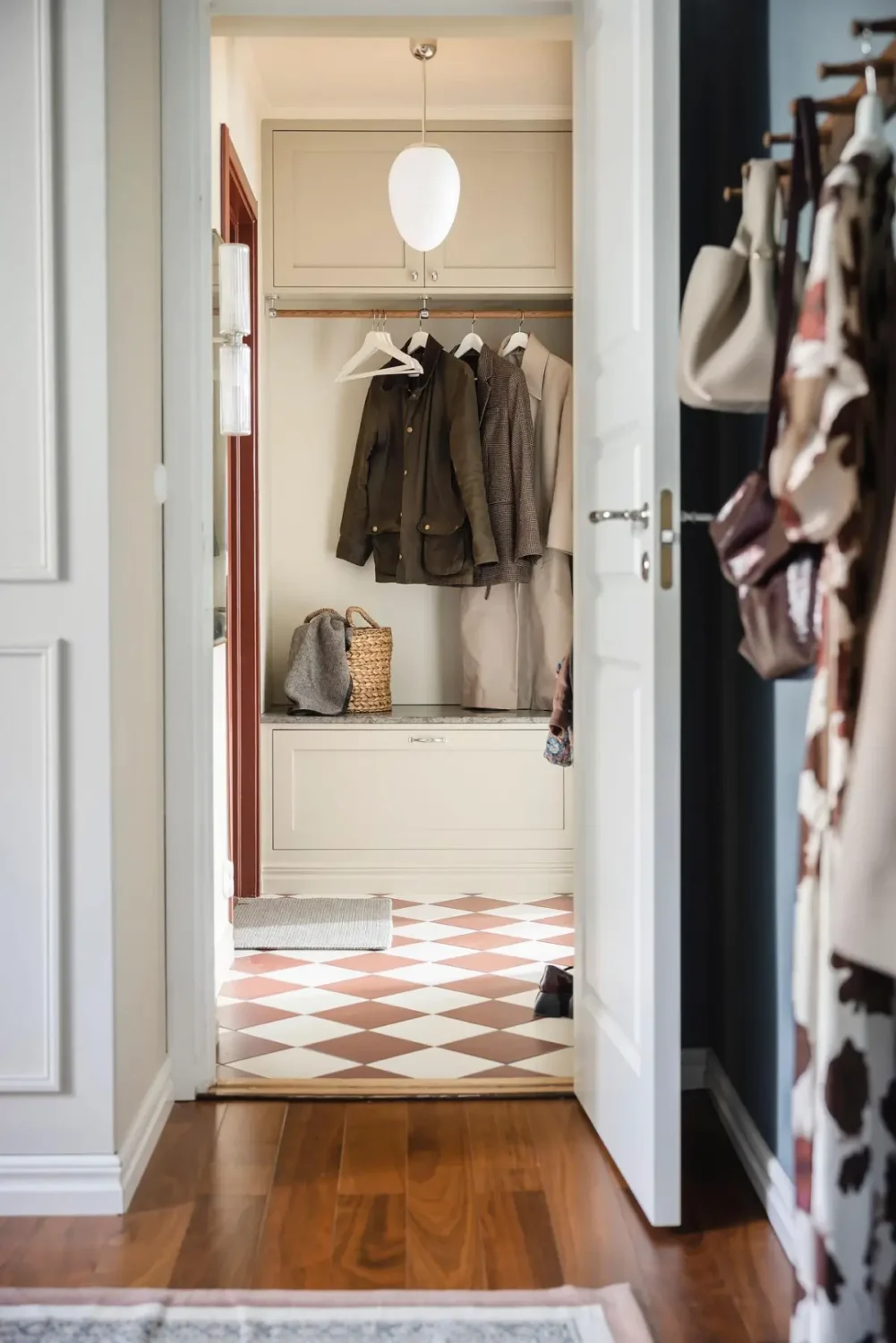 A Social Open-Plan Living Space in a Cozy 19th Century Apartment 36 tasteful-19th-century-swedish-apartment-nordroom1