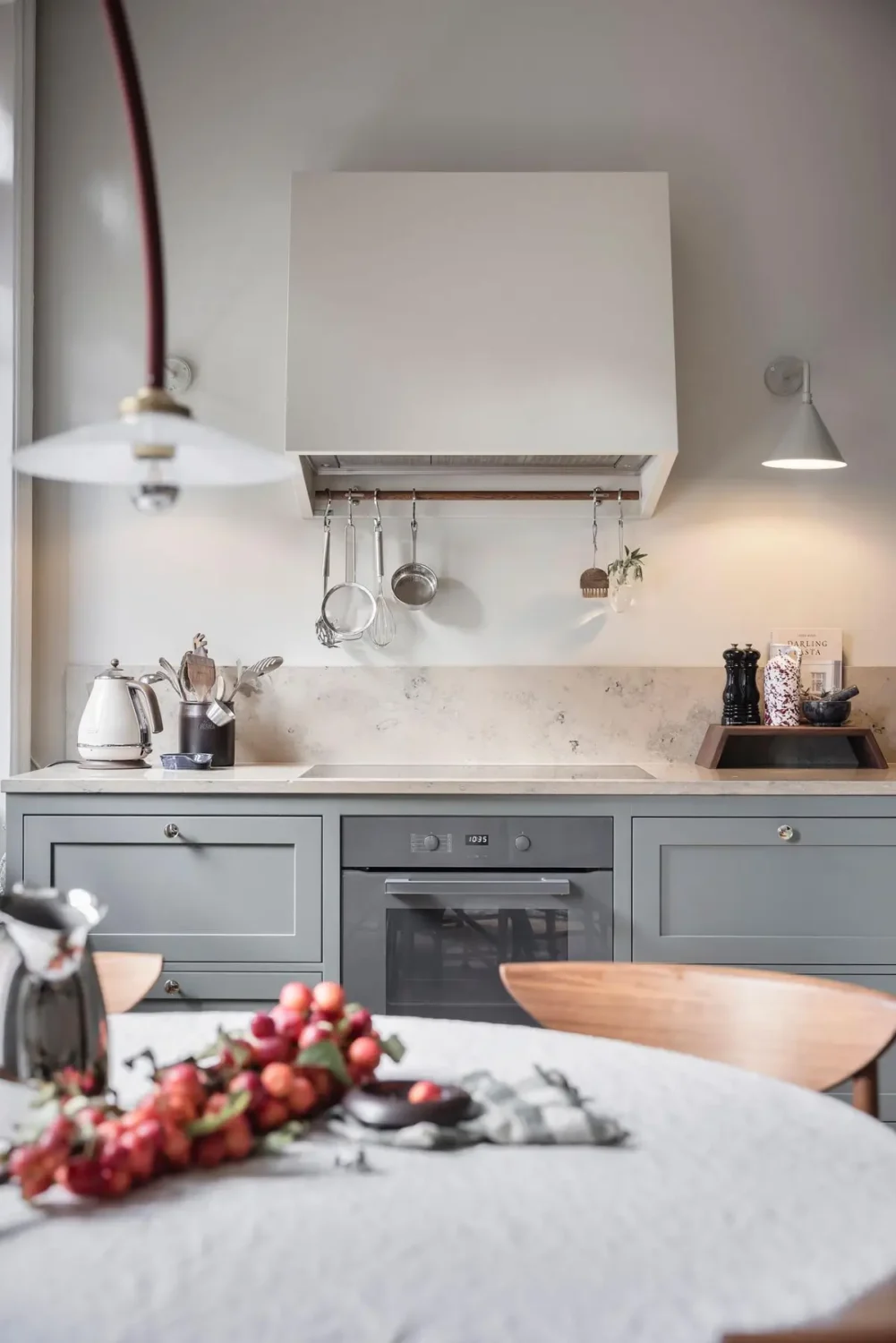 A Social Open-Plan Living Space in a Cozy 19th Century Apartment 15 tasteful-19th-century-swedish-apartment-nordroom19