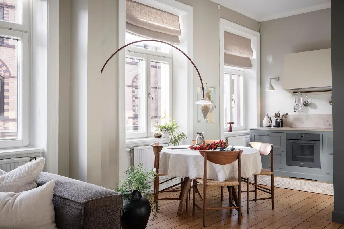 A Social Open-Plan Living Space in a Cozy 19th Century Apartment 11 tasteful-19th-century-swedish-apartment-nordroom23