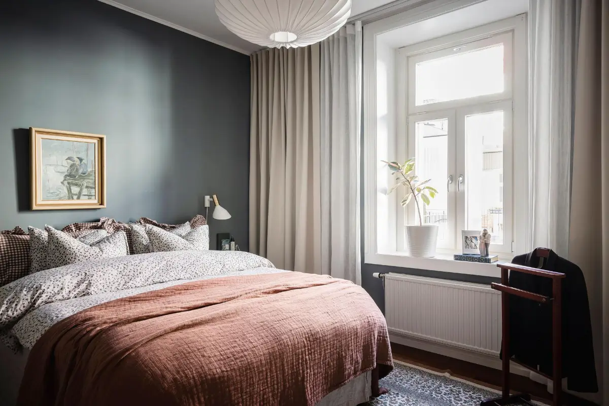 A Social Open-Plan Living Space in a Cozy 19th Century Apartment 31 tasteful-19th-century-swedish-apartment-nordroom36