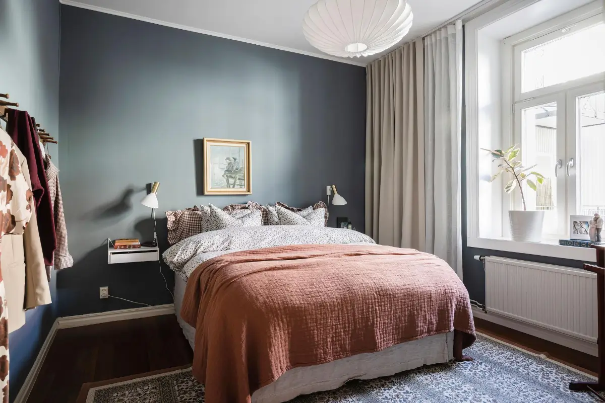 A Social Open-Plan Living Space in a Cozy 19th Century Apartment 28 tasteful-19th-century-swedish-apartment-nordroom8