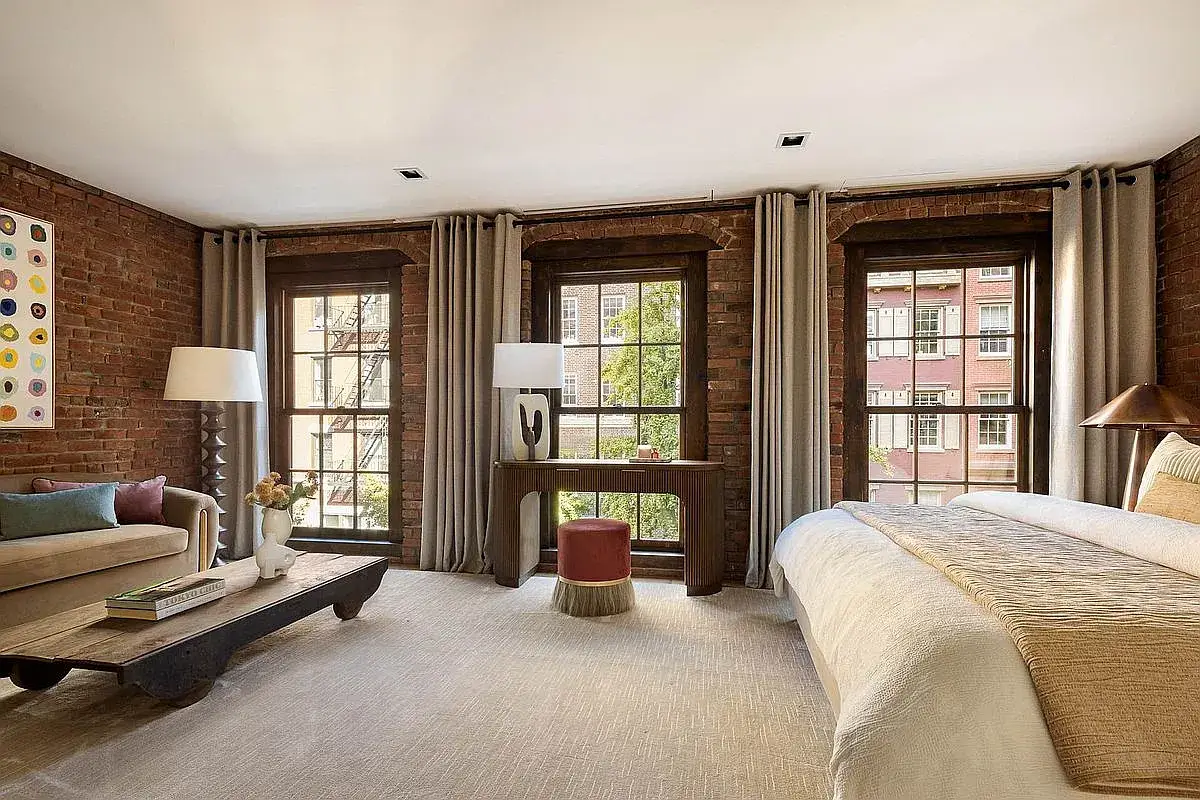 The 10 Most Expensive New York Real Estate Listings in November 2025 7 townhouse-greenwich-village-most-expensive-new-york-listings-november-nordroom3