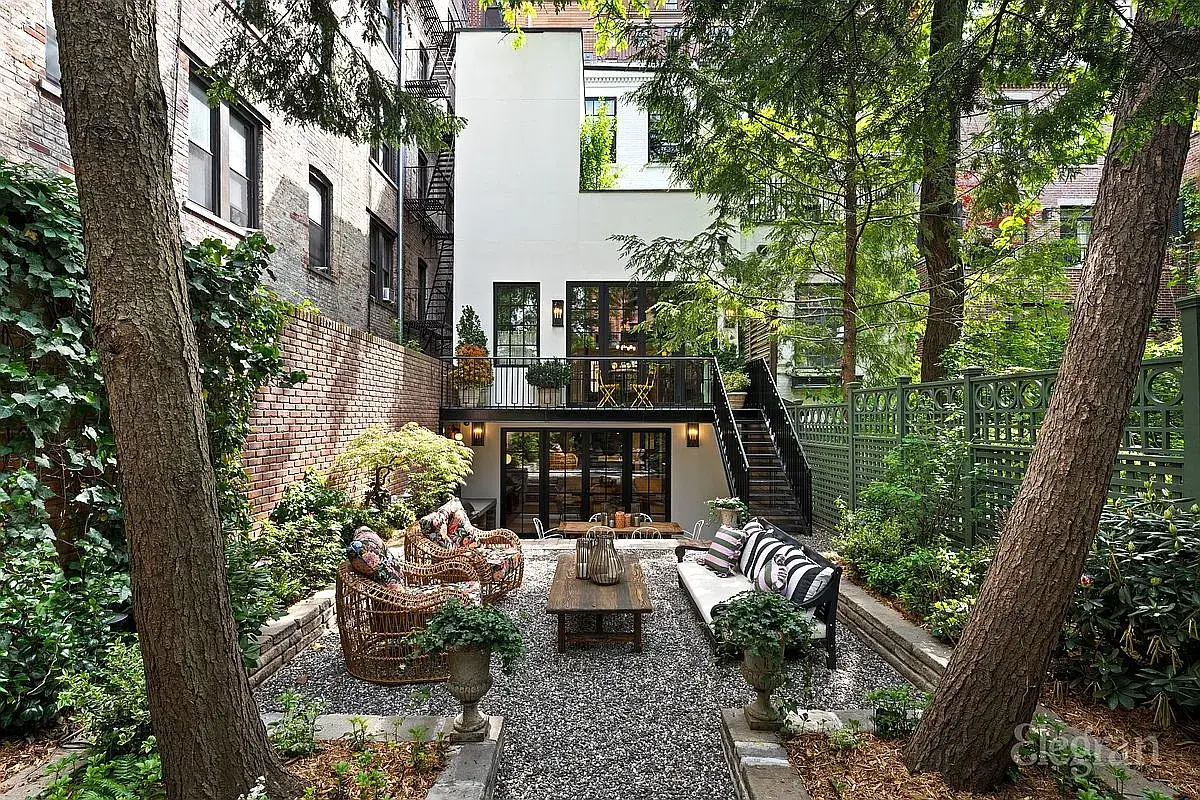 The 10 Most Expensive New York Real Estate Listings in November 2025 28 townhouse-most-expensive-real-estate-listings-new-york-november-2025-nordroom5