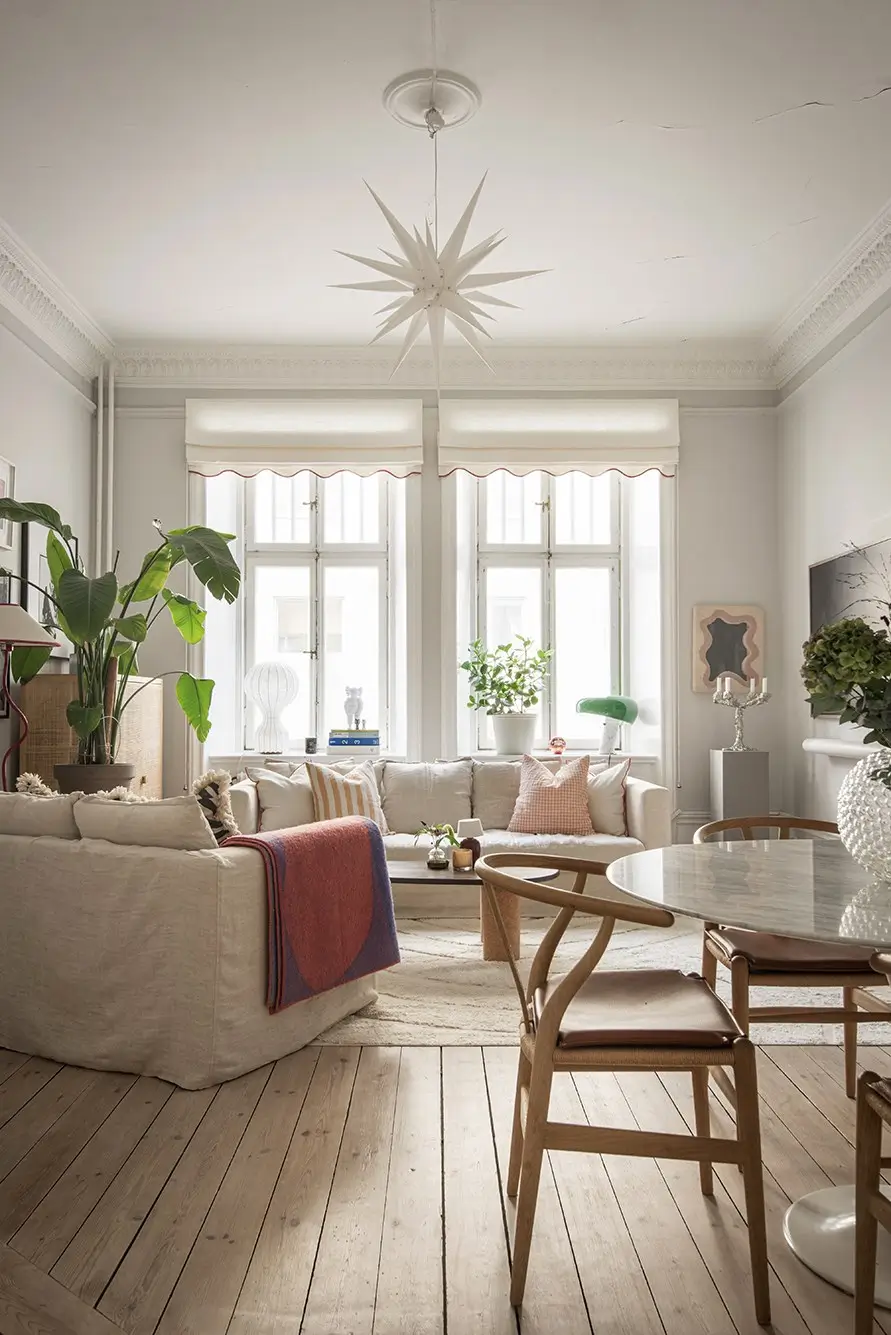 Best of 2025: Living Rooms 43 turn-of-the-century-apartment-pink-bedroom