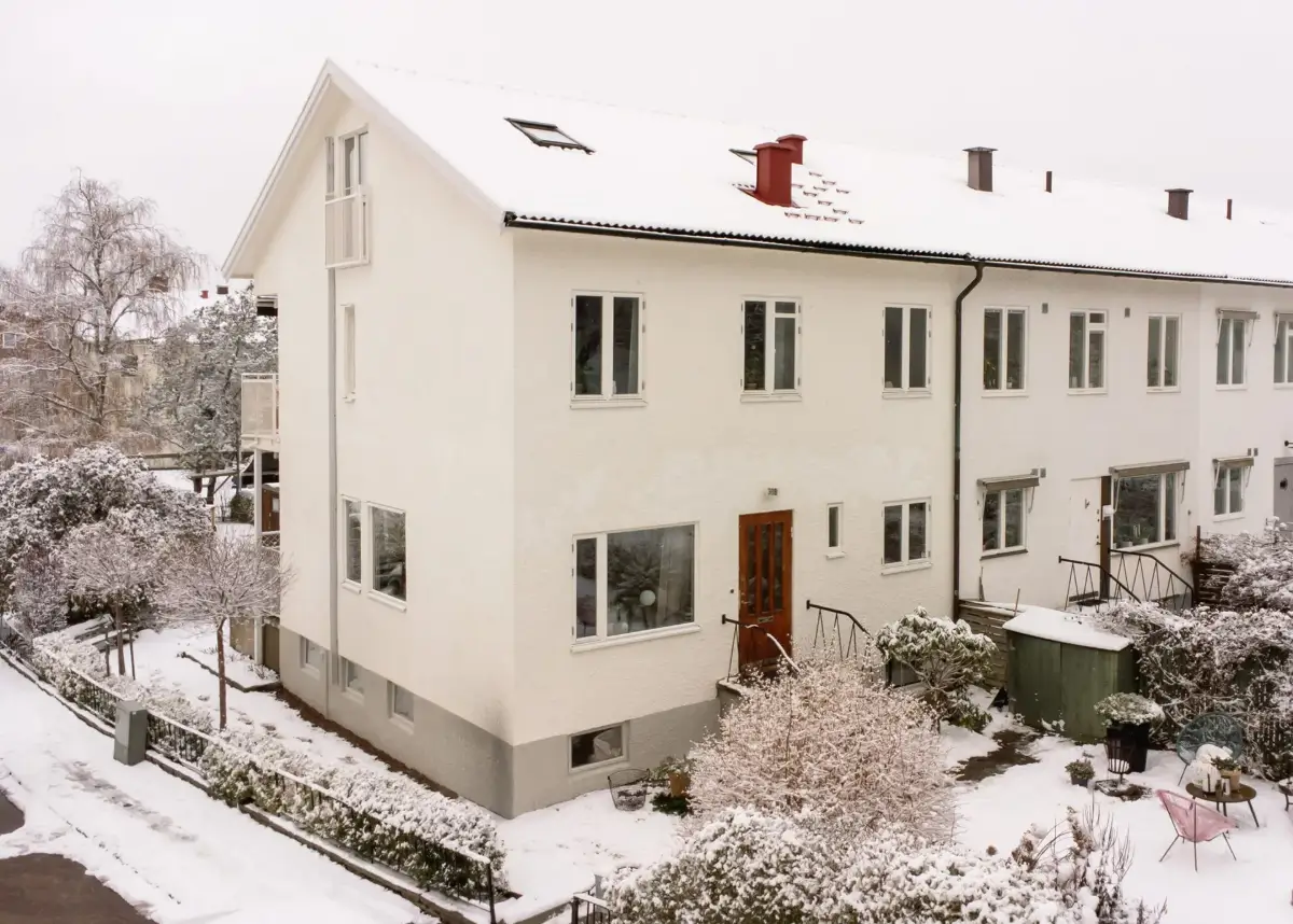 A Well-Preserved 1940s Townhouse Designed by Sweden's First Female Architect 65 well preserved 1940s terrace house sweden A Well-Preserved 1940s Townhouse Designed by Sweden's First Female Architect