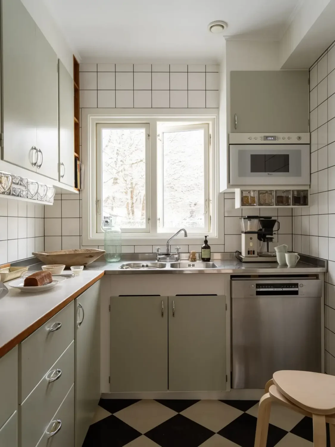 A Well-Preserved 1940s Townhouse Designed by Sweden's First Female Architect 18 well-preserved-1940s-terrace-house-sweden18