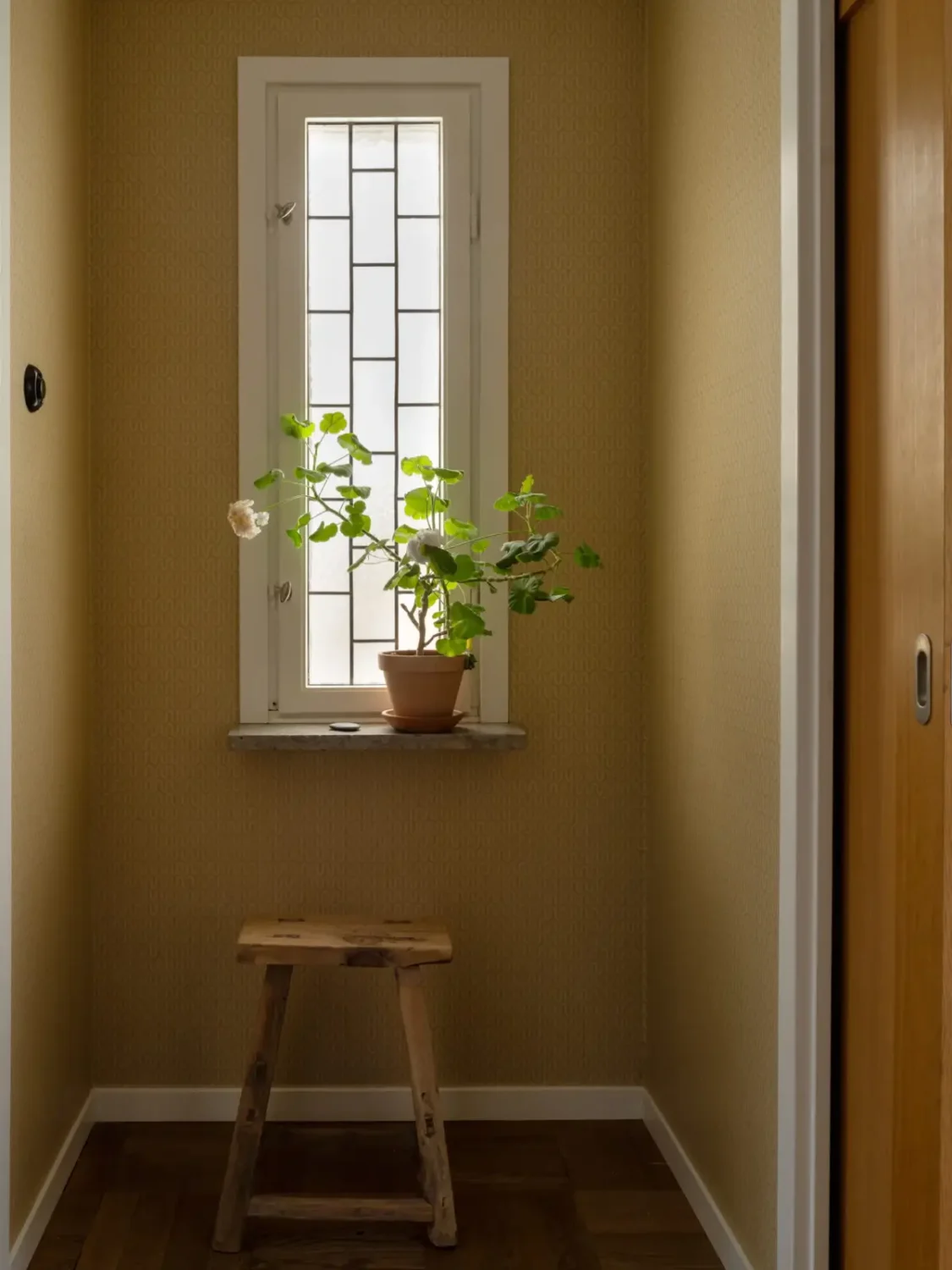 A Well-Preserved 1940s Townhouse Designed by Sweden's First Female Architect 30 well-preserved-1940s-terrace-house-sweden30