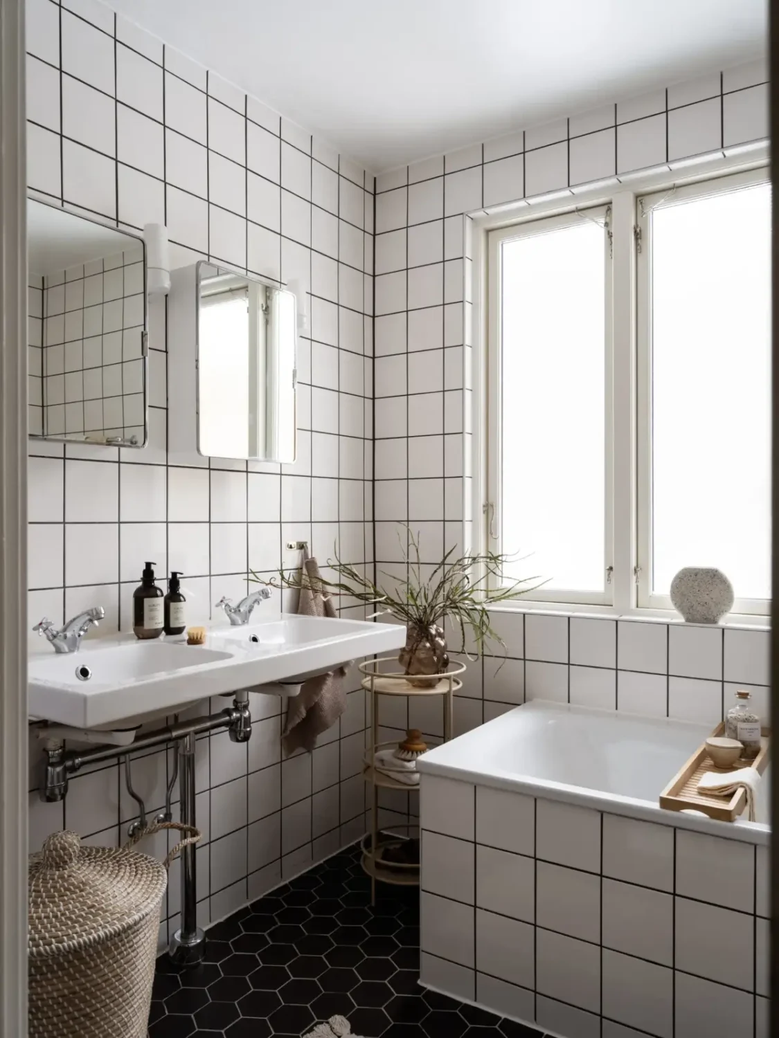 A Well-Preserved 1940s Townhouse Designed by Sweden's First Female Architect 46 well-preserved-1940s-terrace-house-sweden48