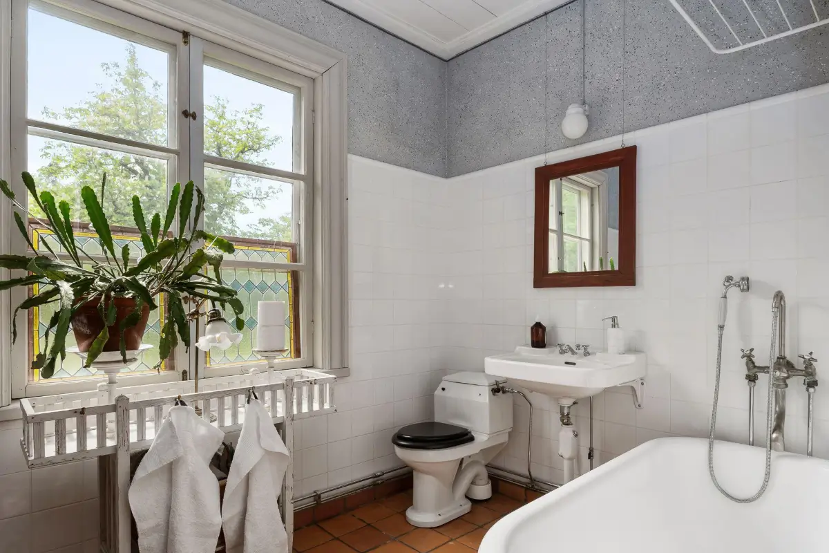 A Carefully Preserved 18th-Century Manor House in Sweden is for Sale 33 18th-century-manor-house-sweden-for-sale-renovated-Goran-Gudmundsson-nordroom