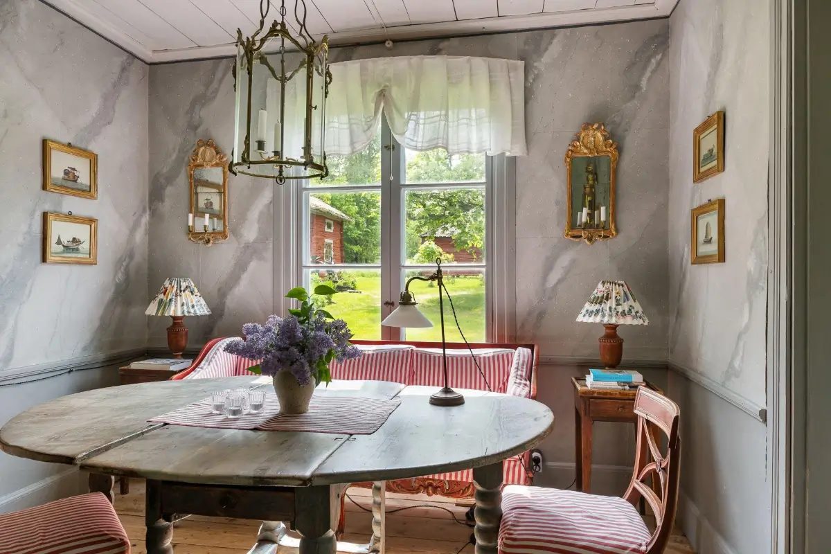 A Carefully Preserved 18th-Century Manor House in Sweden is for Sale 15 18th-century-manor-house-sweden-for-sale-renovated-Goran-Gudmundsson-nordroom
