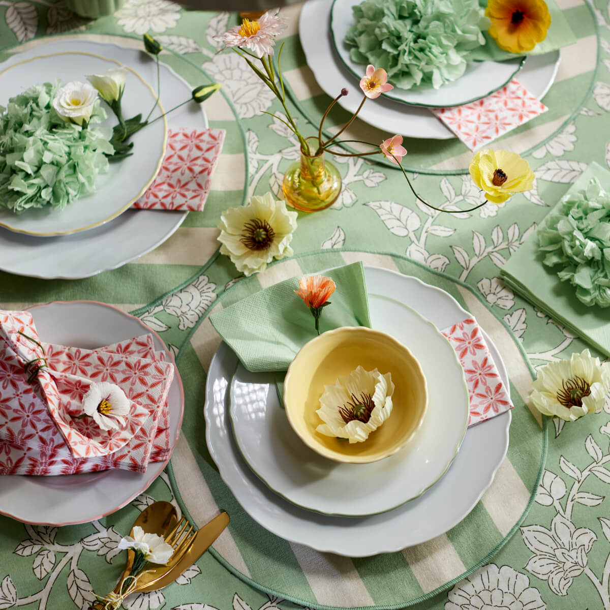IKEA SMÖRFISK and TJÄRLEK for A Colorful Spring & Easter Home 10 IKEA-UPPLAGA-table-setting