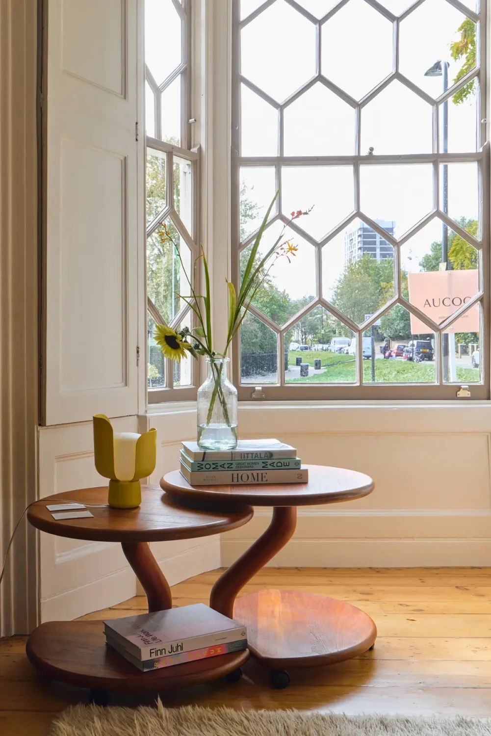 A Playfully Renovated Neo-Jacobean Villa in London 3 colorful-neo-jacobean-villa-london-nordroom