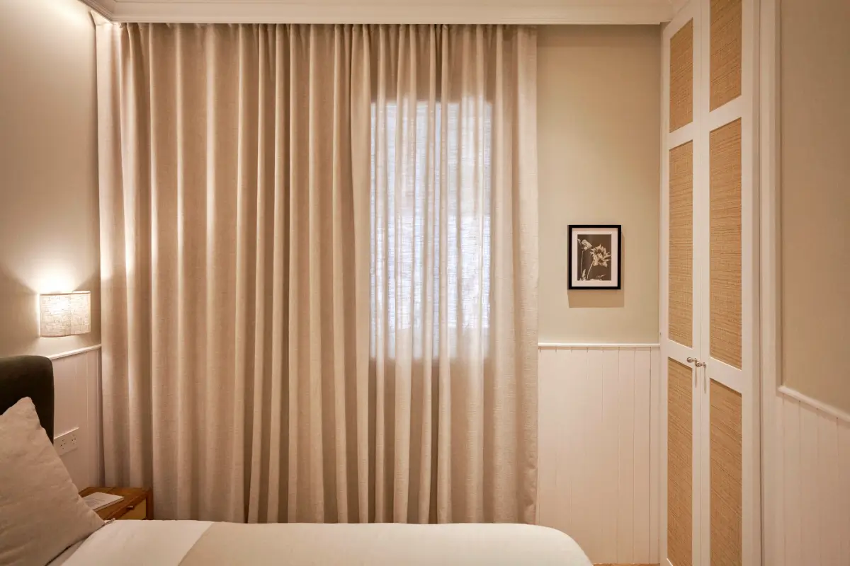 An English-Inspired Apartment in the Heart of Barcelona by Eva González Estudio 8 english-inspired-apartment-barcelona-eva-gonzalez-estudio-nordroom