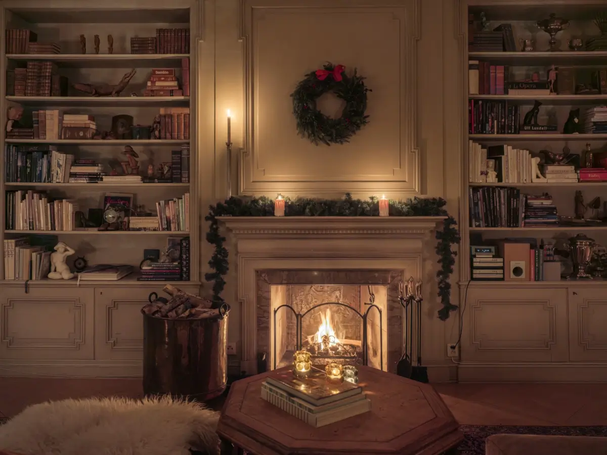 A Grand, Historic Swedish Apartment with Preserved Period Features 24 grand-historic-swedish-apartment-antiques-christmas-decor-nordroom