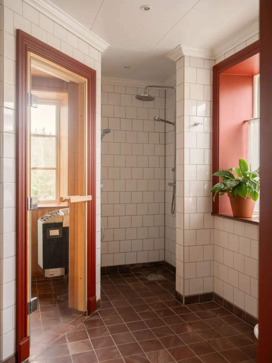 Preserved Details and Wallpapers in a Warm 19th-Century Country Home 49 historic-character-beautiful-renovated-19th-century-country-house-sweden-nordroom