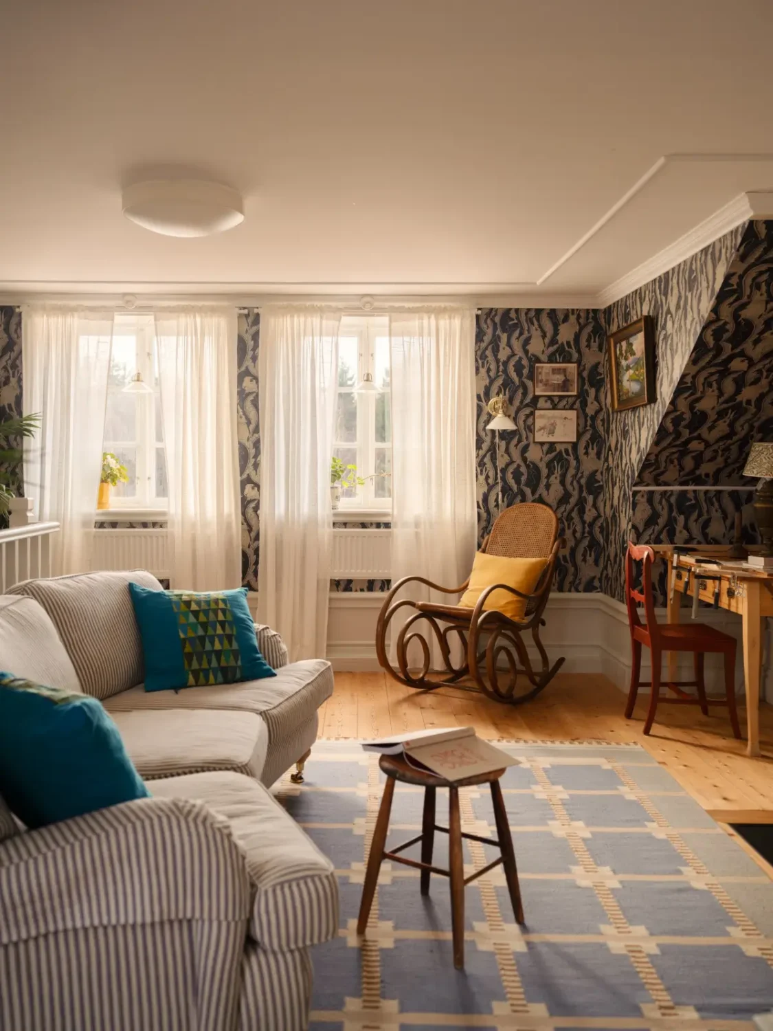 Preserved Details and Wallpapers in a Warm 19th-Century Country Home 29 historic-character-beautiful-renovated-19th-century-country-house-sweden-nordroom