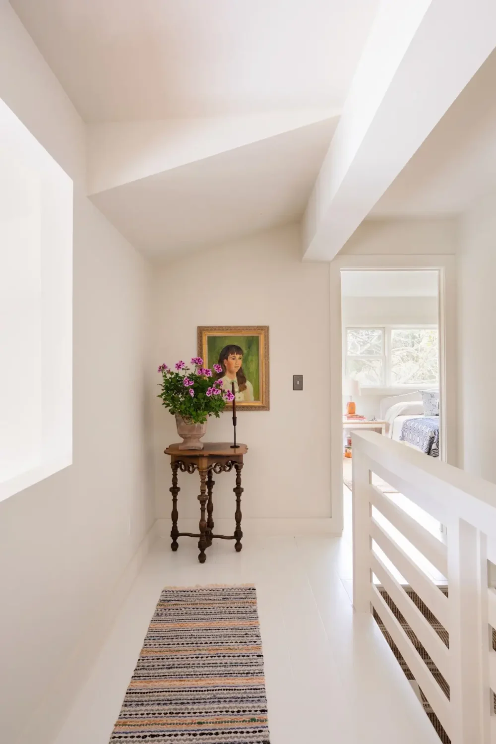 A Renovated Mid-Century Retreat in the Hudson Valley 18 late-1940s-renovated-cottage-new-york