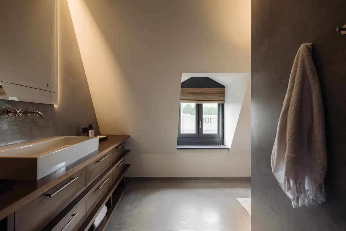 Heritage, Elegance, and Modern Luxury in a Grand Amsterdam Duplex 32 luxurious-duplex-apartment-amsterdam