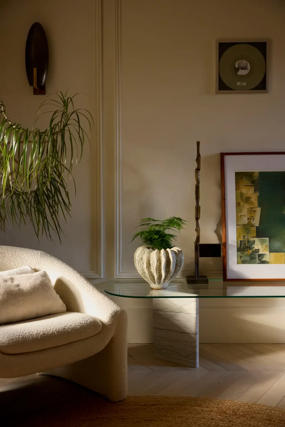 Warm Natural Tones and Victorian Cornicing in a London Apartment 5 stylish-two-bedroom-apartment-victorian-house-london