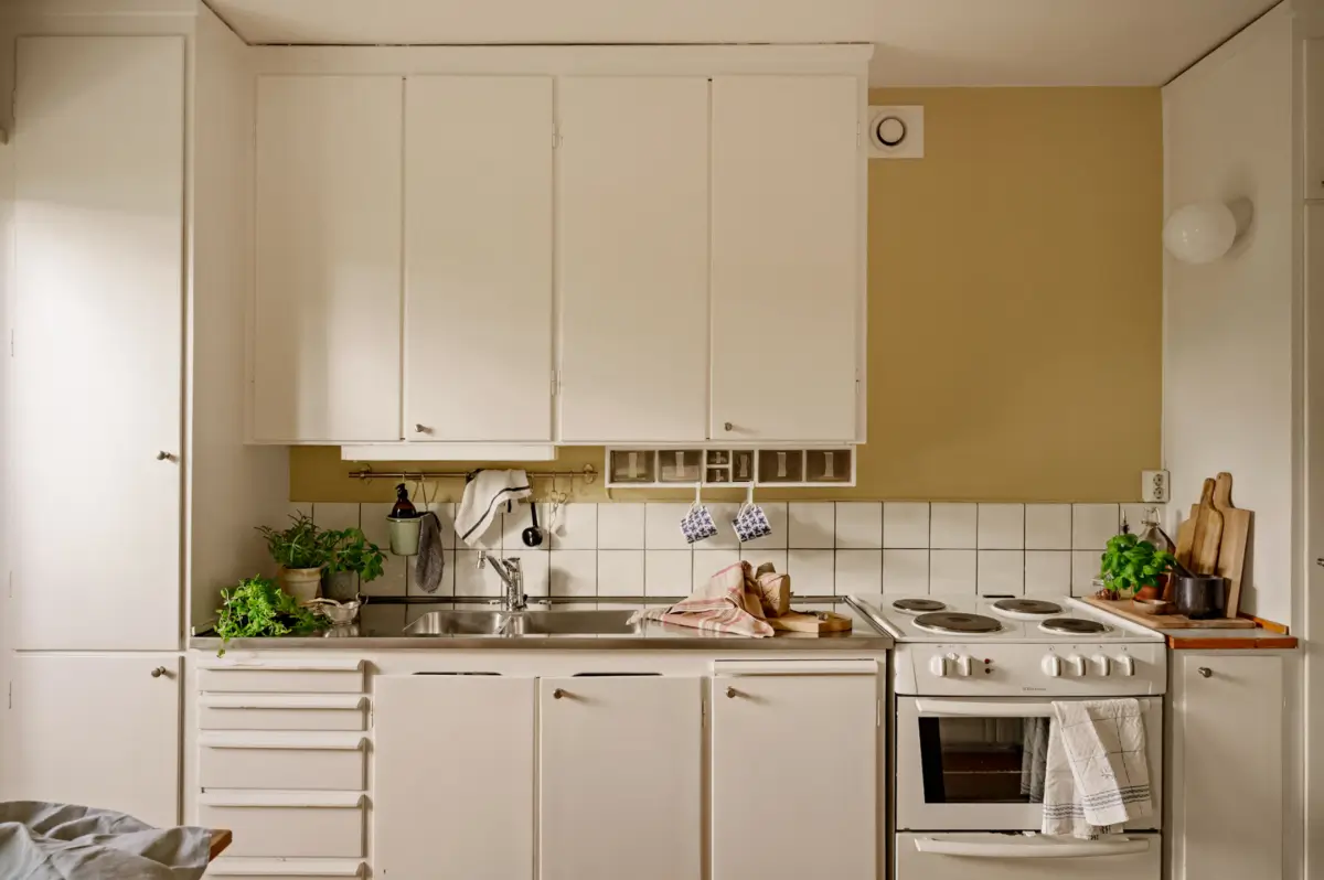 Light Rooms and the Original Kitchen in a 1950s Apartment 12 beige-interiors-1950s-apartment-stockholm-nordroom