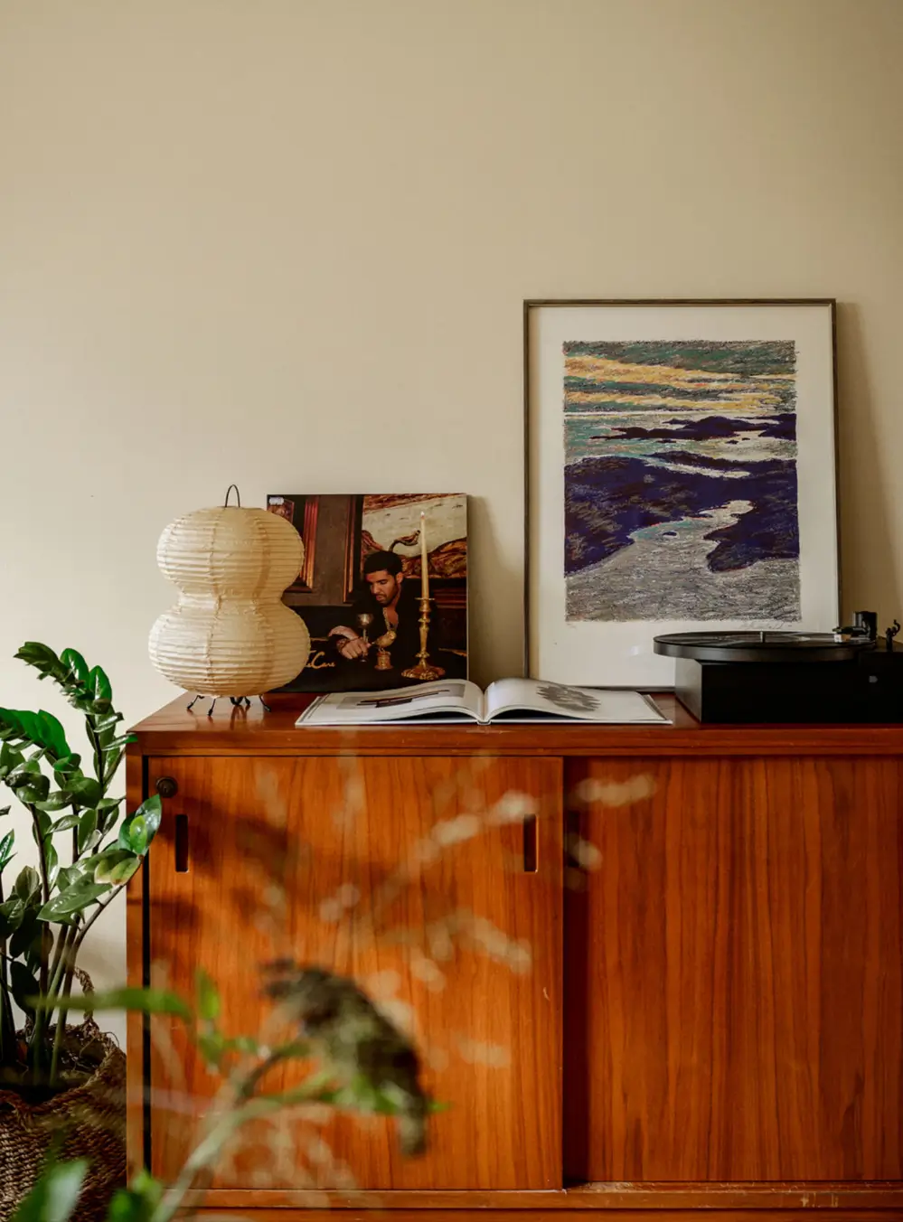 Light Rooms and the Original Kitchen in a 1950s Apartment 5 beige-interiors-1950s-apartment-stockholm-nordroom