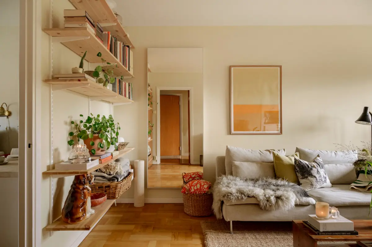 Light Rooms and the Original Kitchen in a 1950s Apartment 4 beige-interiors-1950s-apartment-stockholm-nordroom