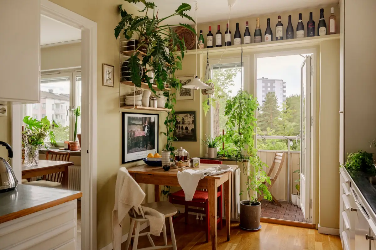 Light Rooms and the Original Kitchen in a 1950s Apartment 9 beige-interiors-1950s-apartment-stockholm-nordroom