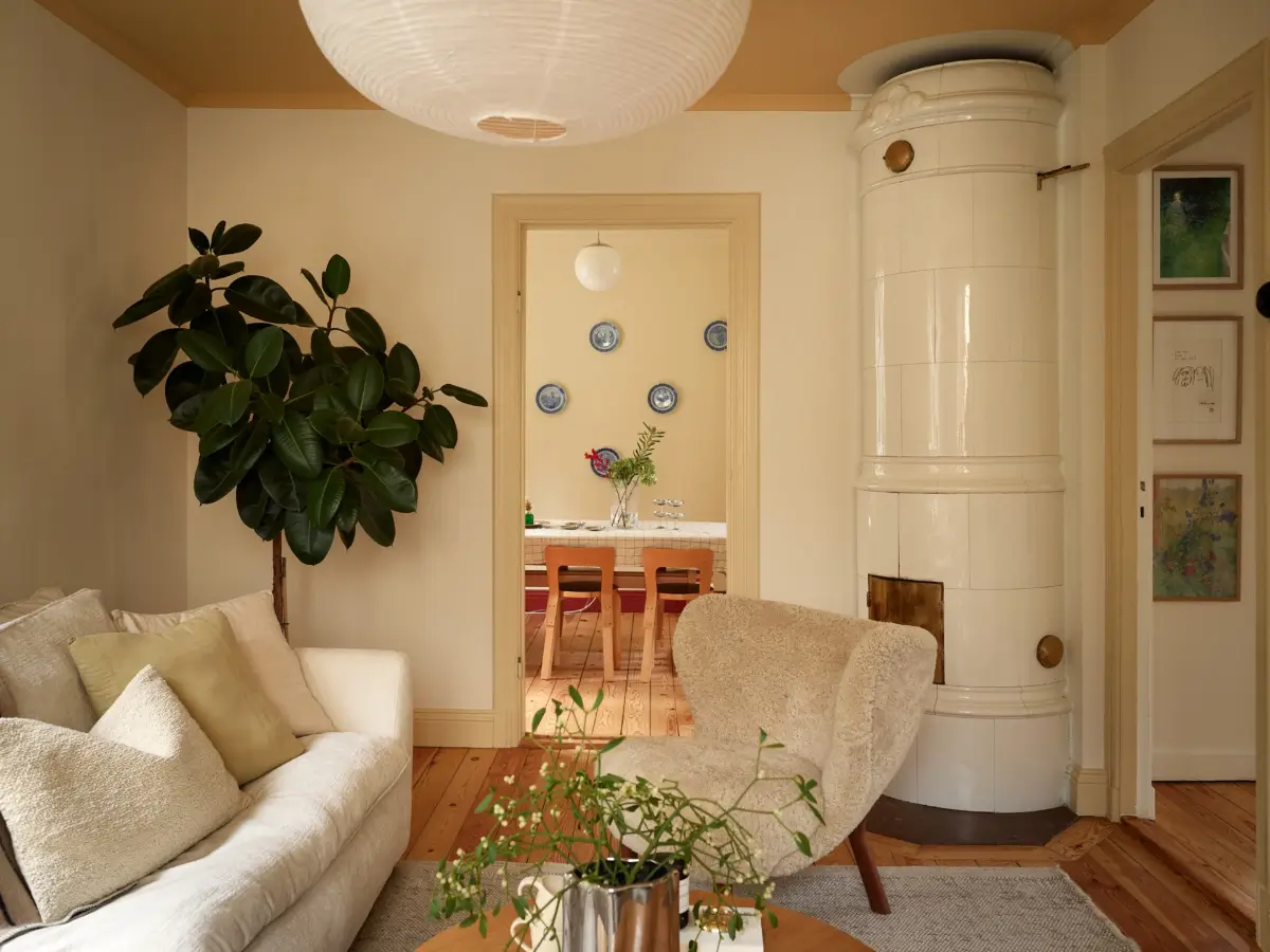 Warm Yellow Walls in a Charming 1920s House in Stockholm 3 beige-yellow-interiors-small-villa-sweden-nordroom
