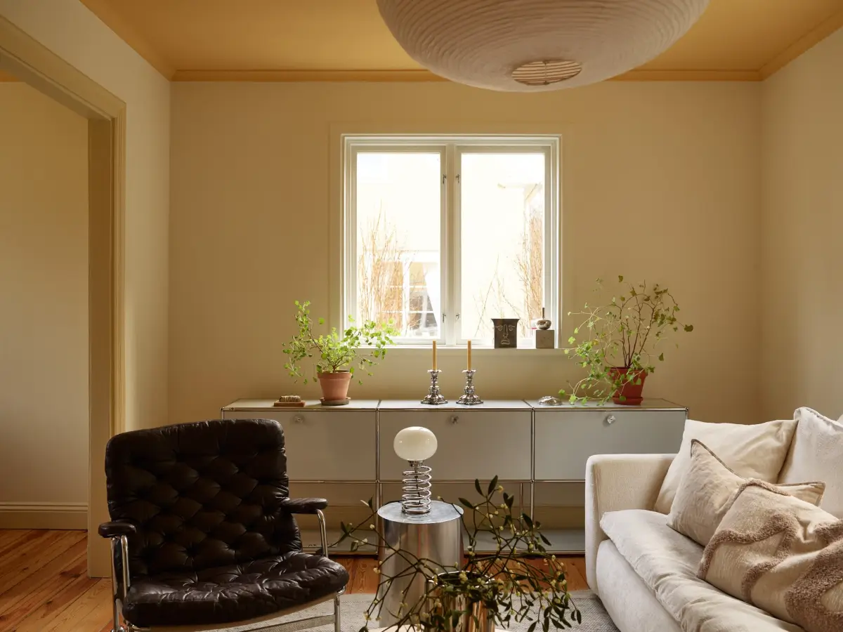 Warm Yellow Walls in a Charming 1920s House in Stockholm 6 beige-yellow-interiors-small-villa-sweden-nordroom
