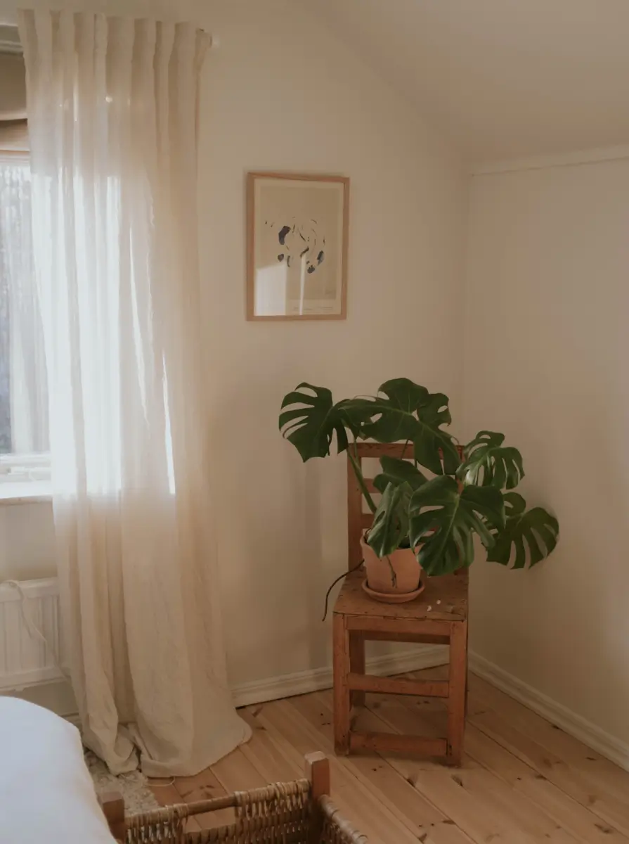 A Cozy 19th-Century Swedish Cottage Surrounded by Forest 23 charming-19th-century-cottage-sweden