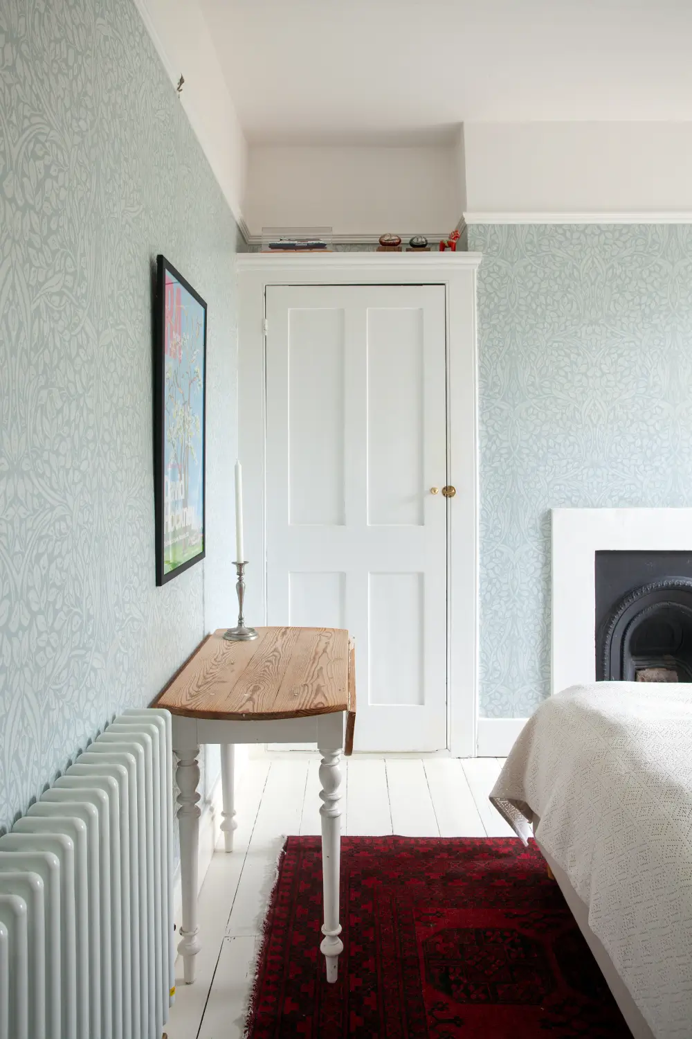 A Victorian London Home with Colorful Living Spaces and a Lush Garden 22 colorful-living-spaces-london-victorian-house